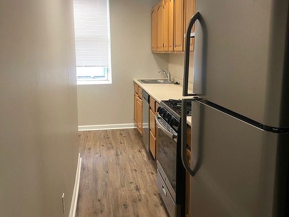 3rd image of 1308 South St APT 2R