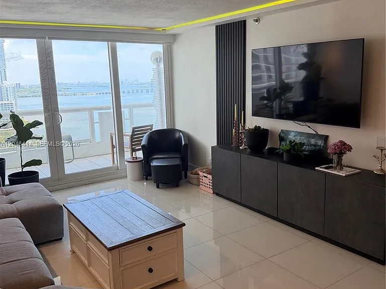 1717 N Bayshore Dr #A-2847 — Photo 35
