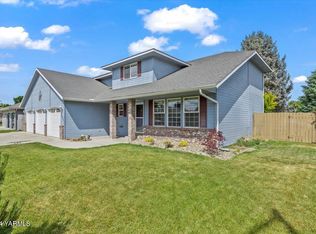 1533 S 68th Ave, Yakima, WA 98908