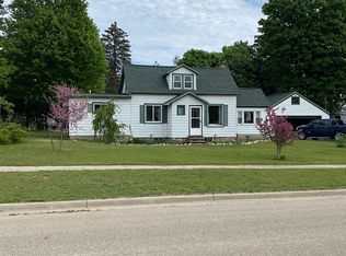 252 W Beech St, Harrison, MI 48625