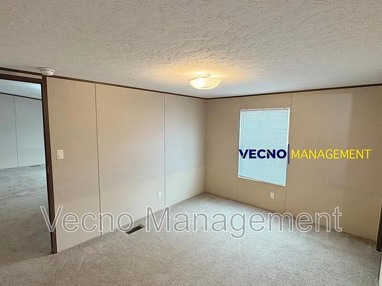 842 Corinne Dr #21 — Photo 11