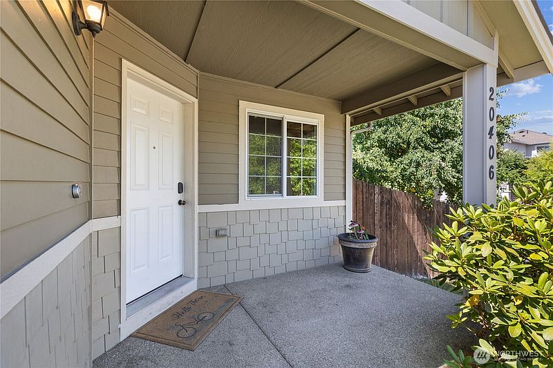 3rd image of 20406 7th Avenue Ct E