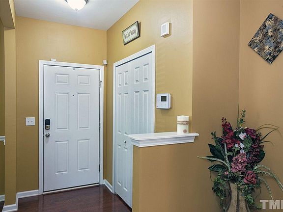 3rd image of 1304 Cozart St Unit 307