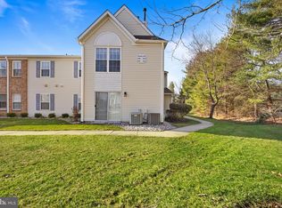 202 Arrowwood Ct, Mount Laurel, NJ 08054