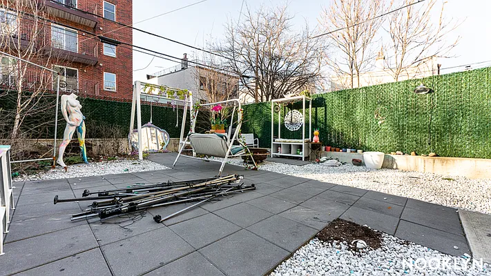 Rented by Nooklyn NYC LLC | media 14