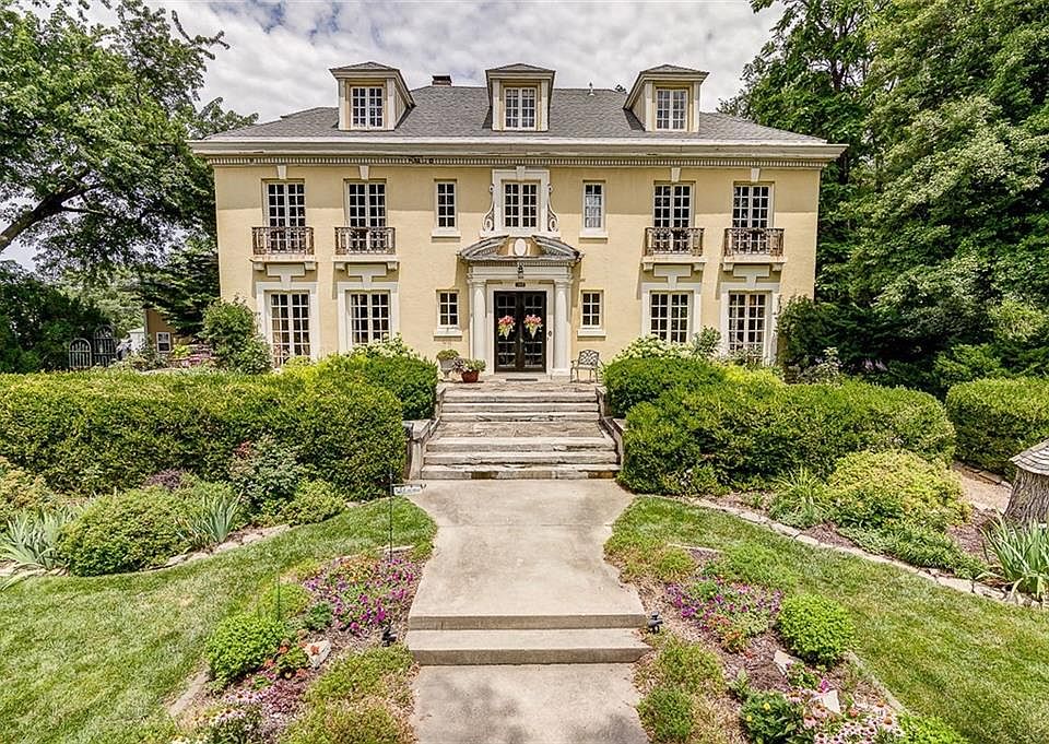 1901 Clay St, Saint Joseph, MO 64501 Zillow