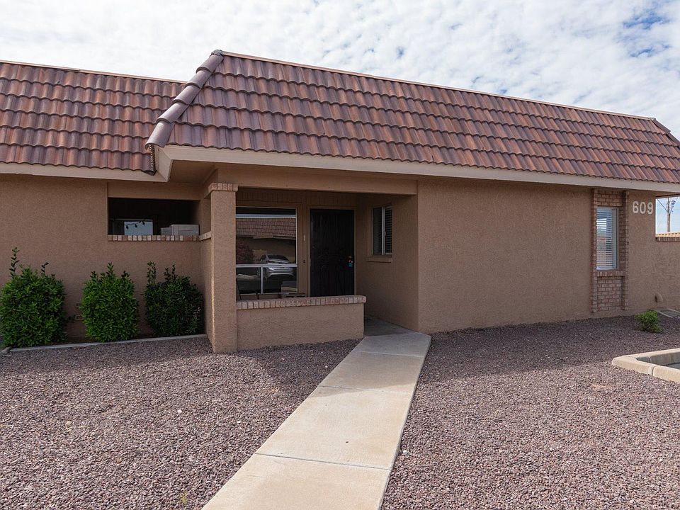 1st image of 609 W Blackhawk Dr Unit 1