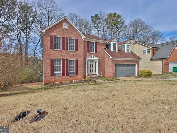 1933 Wedgewood Dr, Stone Mountain, GA 30088