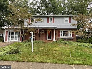 1st image of 551 Williamsburg Ln