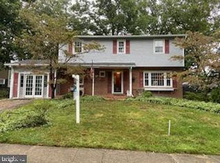 551 Williamsburg Ln, Odenton, MD 21113