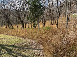 560 Lakeside Dr, Lancaster, KY 40444
