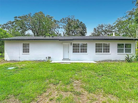 2nd image of 303 LAKE GERTIE ROAD