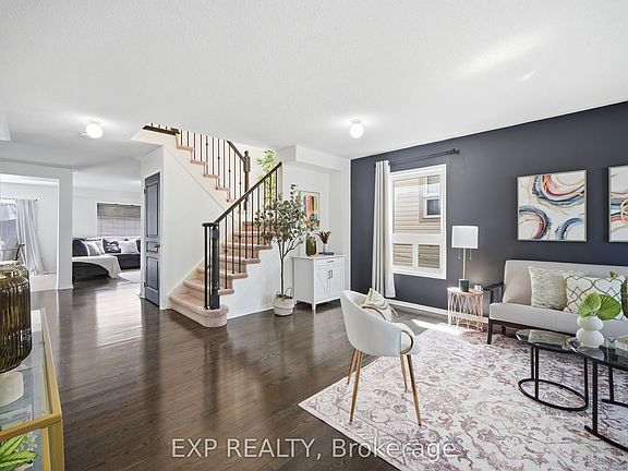 3rd image of 579 Shaftsbury St