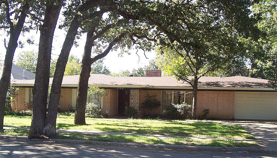 1st image of 529 Kingston Dr
