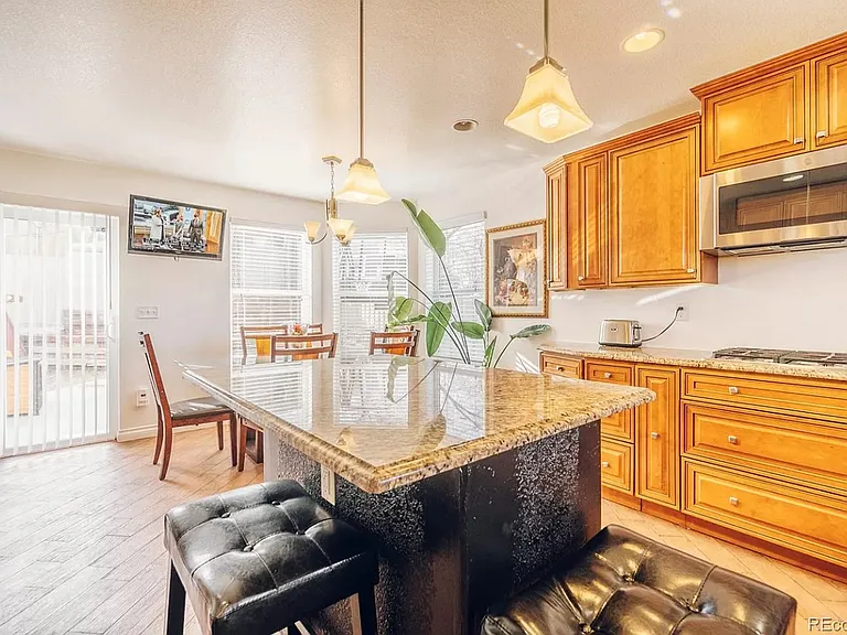4414 W Alameda Ave — Photo 7