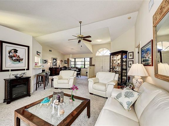 5th image of 5 Leeward Dr
