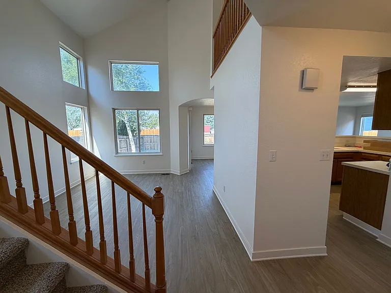 12139 Applewood Ct — Photo 9