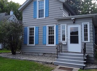 303 S New St, Champaign, IL