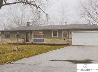 15188 Pinecrest Dr, Council Bluffs, IA 51503