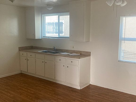 4th image of 1627 W Lomita Blvd #1