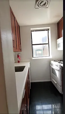 Rented by Bond New York | media 12