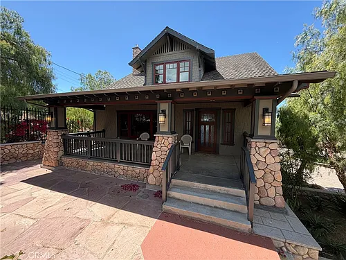 1790 E Burnett Photo 1
