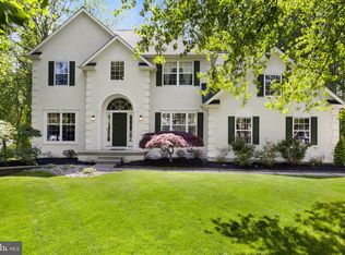 6 Armitage Ct, Sewell, NJ 08080