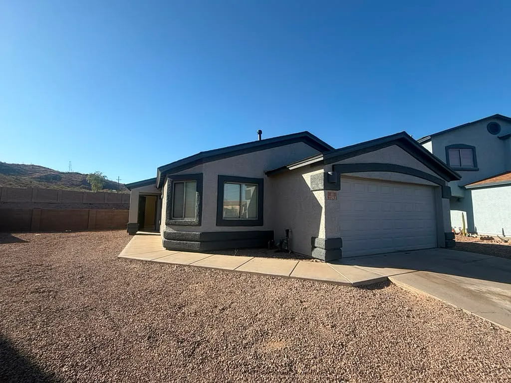 4 bed, 1538 sqft, $2,300 — Photo 2
