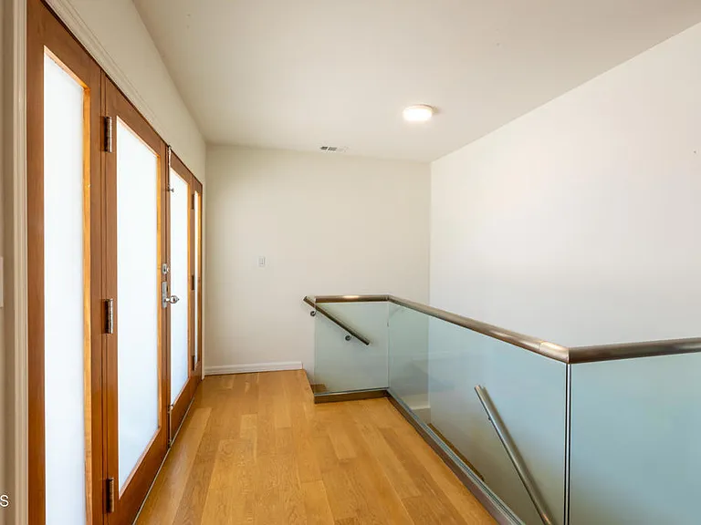 1483 Arroyo View Dr — Photo 4