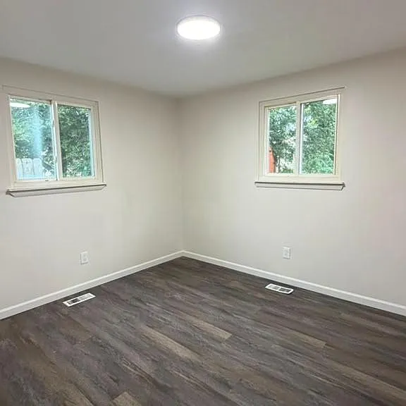 5830 Beech Dr — Photo 9