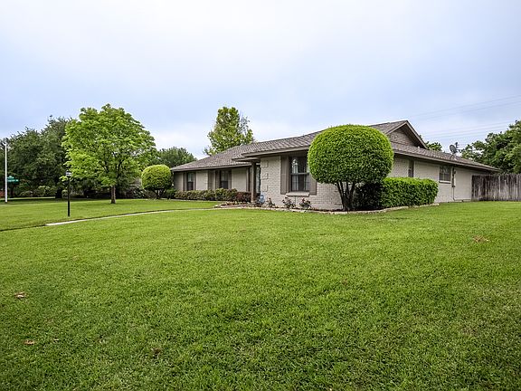 4th image of 3801 Arborlawn Dr