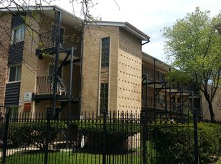 7455 N Ridge Blvd APT A1, Chicago, IL 60645