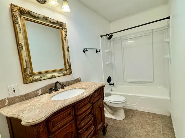 202 N Thomas St, Tupelo, MS 38801