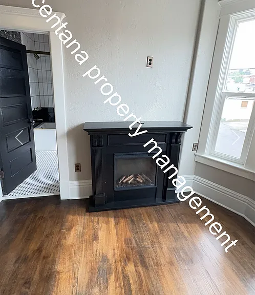 701 W Galena — Photo 4