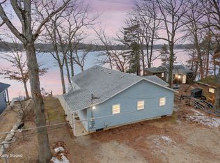 9577 Shore Dr, Mecosta, MI