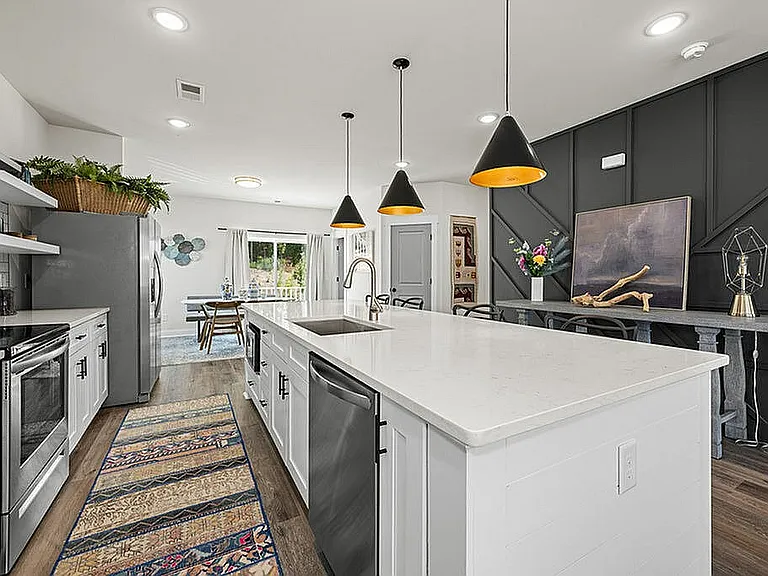 Blu South - Royal - Kitchen