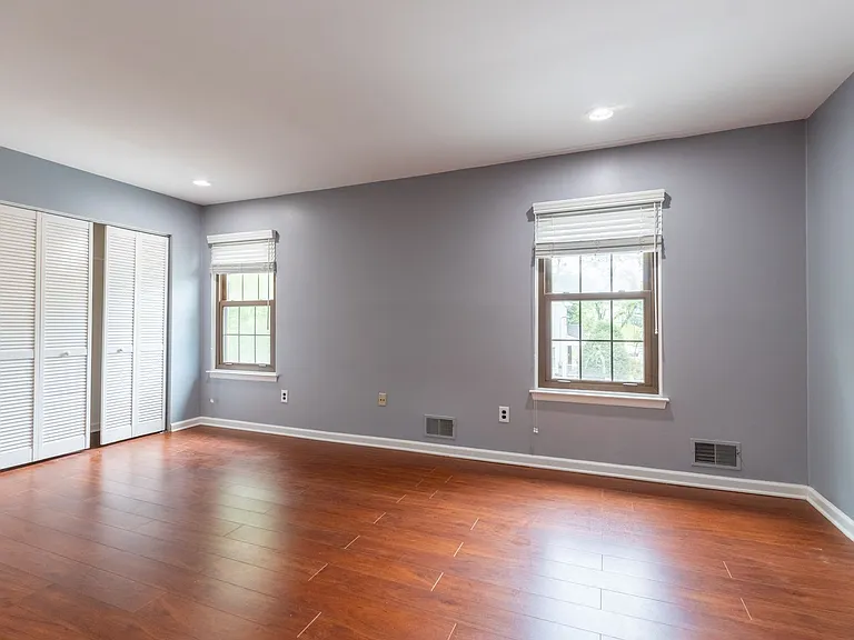 183 Durham Ave — Photo 12