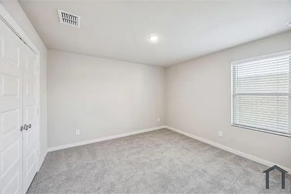 515 Green Grass Dr — Photo 11
