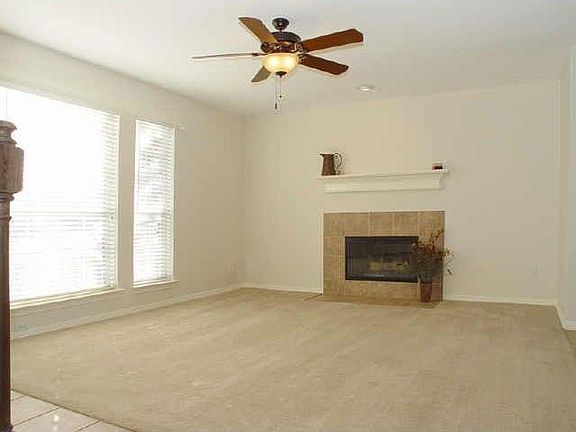5th image of 4105 Creekmeadow Dr