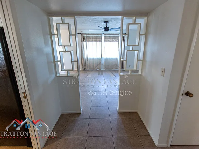 5706 E Des Moines St — Photo 6