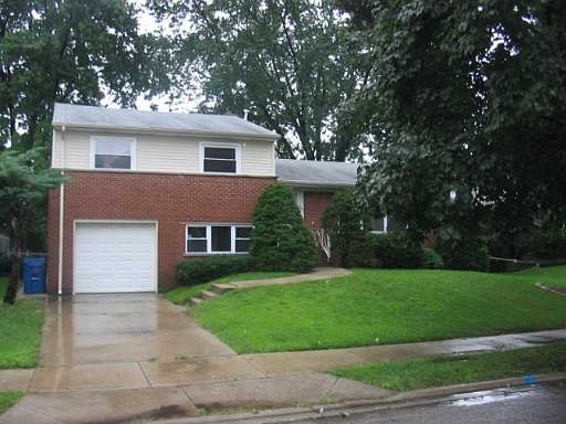 1st image of 908 N Elsie Dr