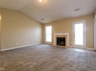 213 Ravenwood Ct, Bethlehem, GA 30620