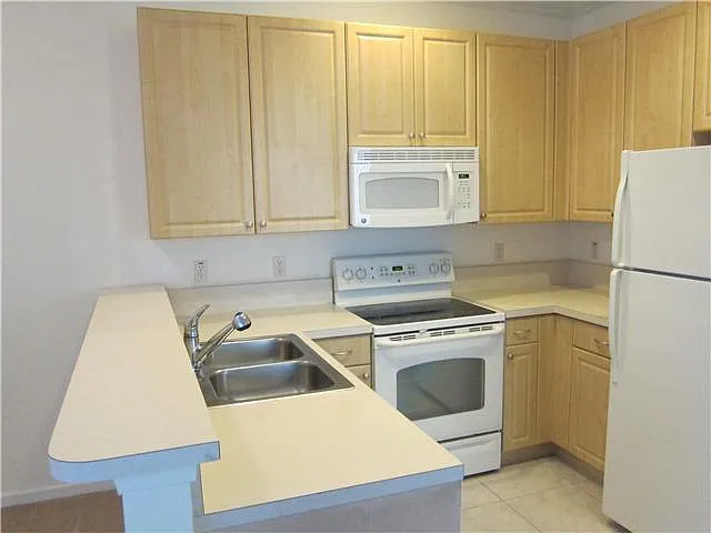 4331 Berkshire Wharf Dr — Photo 4