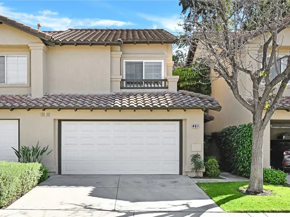 28 Cascada, Rancho Santa Margarita, CA 92688