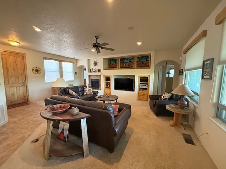 4300 W Hogan Dr — Photo 4