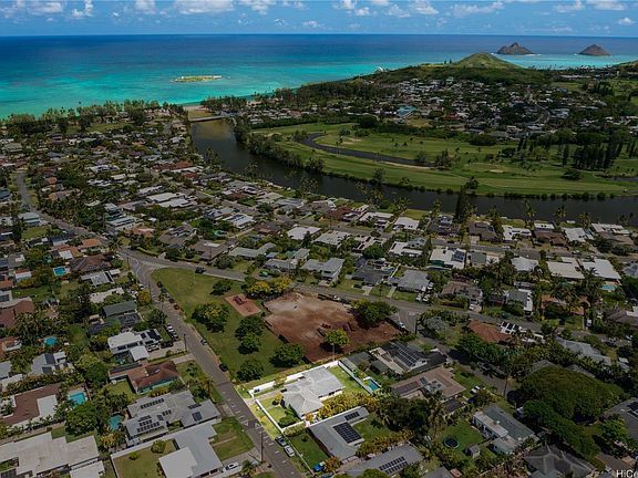 4th image of 225 Awakea Rd