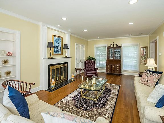 4th image of 816 S Bemiston Ave