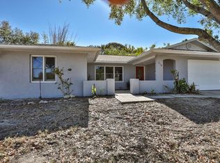 310 Leafwood Rd, Tarpon Springs, FL 34689