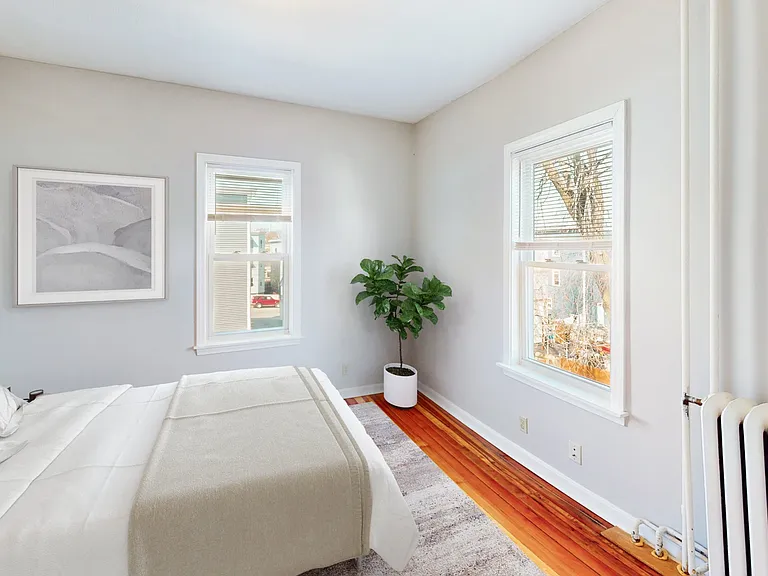 52 Sumner St #3 — Photo 2