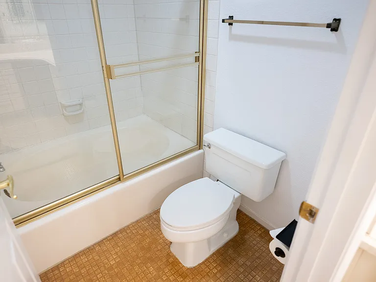 4433 Live Oak Dr — Photo 31